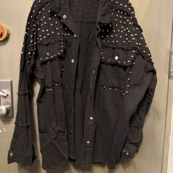 Elan Studded Distressed Black Chambray Denim Shacket - NWOT - Picture 7 of 16
